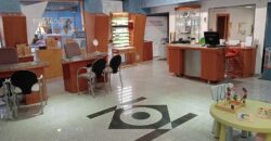 Venta de bajo con entreplanta en la avenida de la Coruña